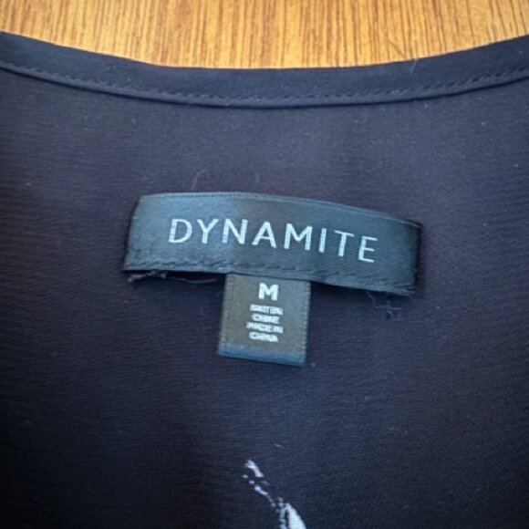 Dynamite Blouse Feathers Sweet detailing on the back - Picture 3 of 7